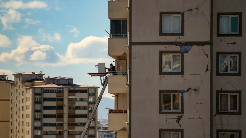 Hasarlı Binalara Giriş Yasağı Getirildi