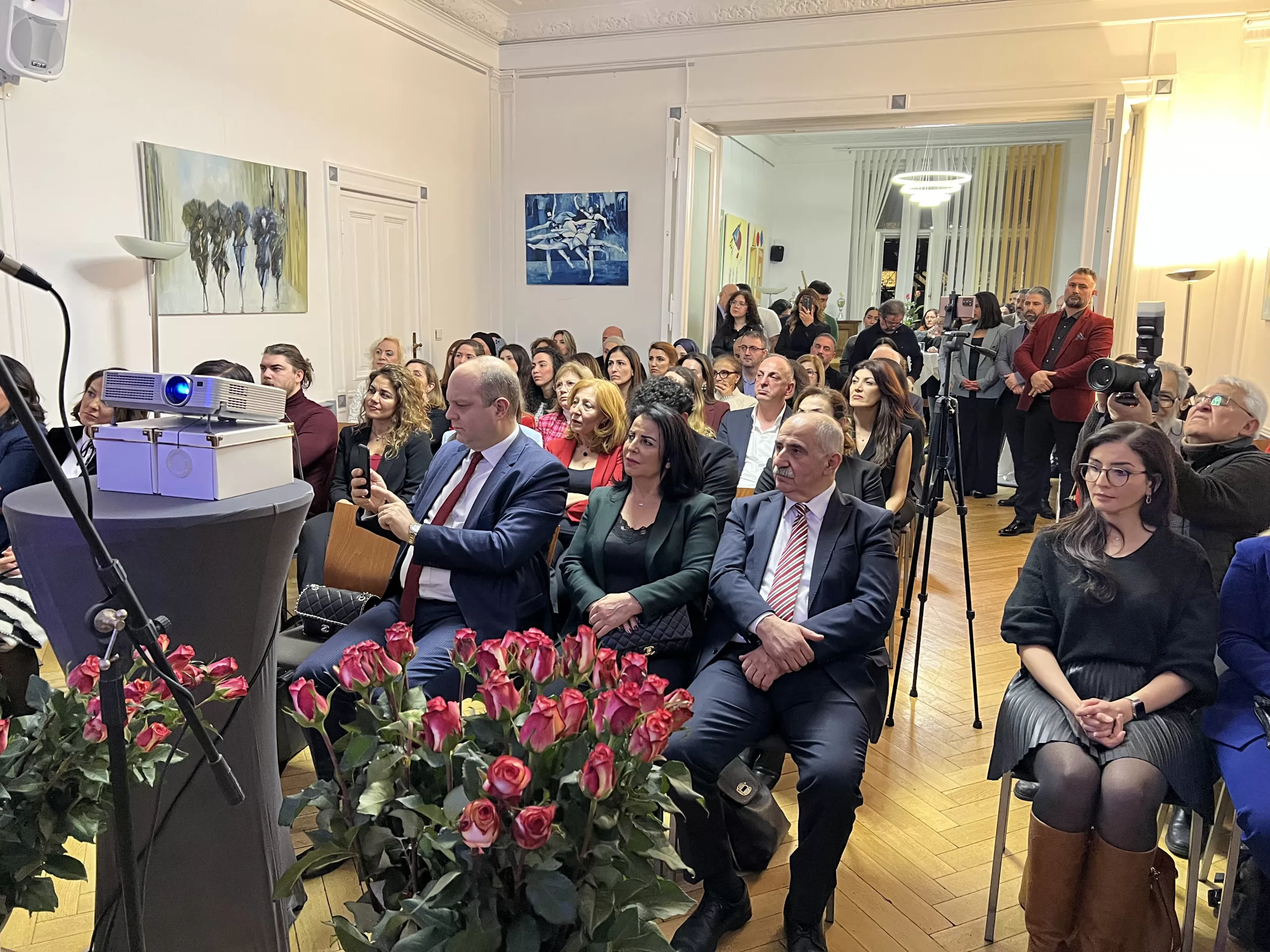 Büyükelçi Müsteşarı Fulya Yücekök “Dünyayı Biz Değiştireceğiz”