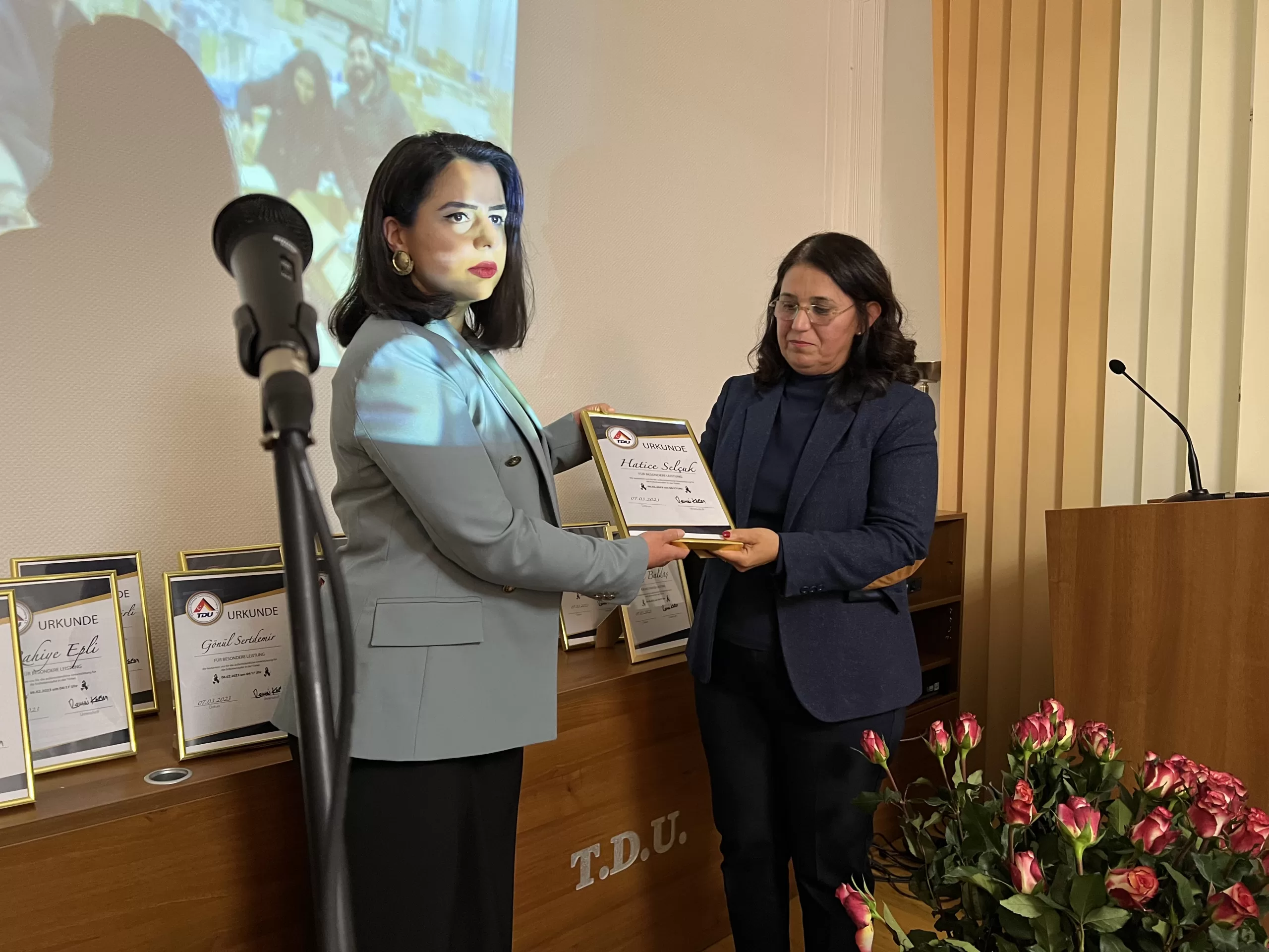 Büyükelçi Müsteşarı Fulya Yücekök “Dünyayı Biz Değiştireceğiz”