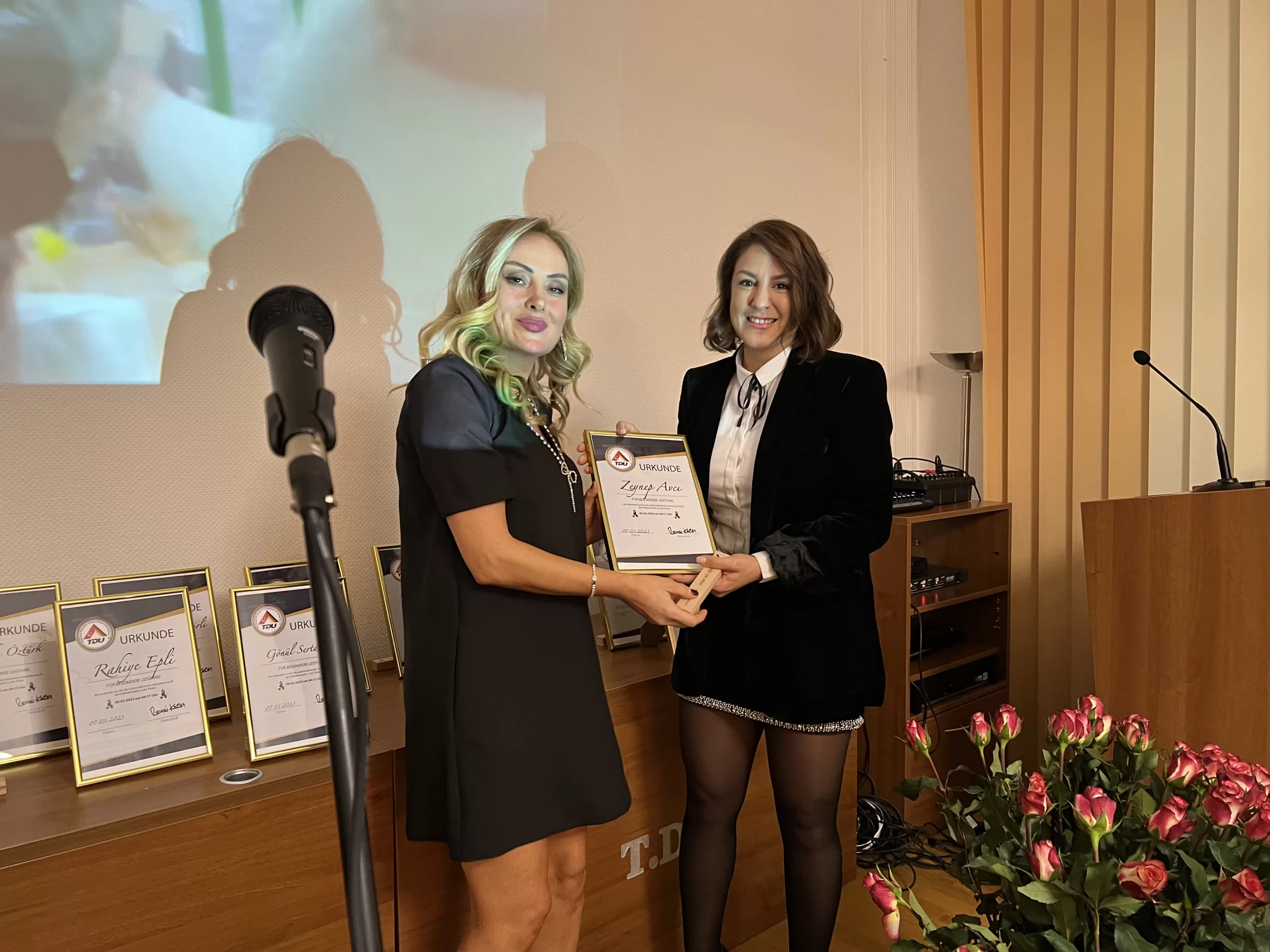Büyükelçi Müsteşarı Fulya Yücekök “Dünyayı Biz Değiştireceğiz”