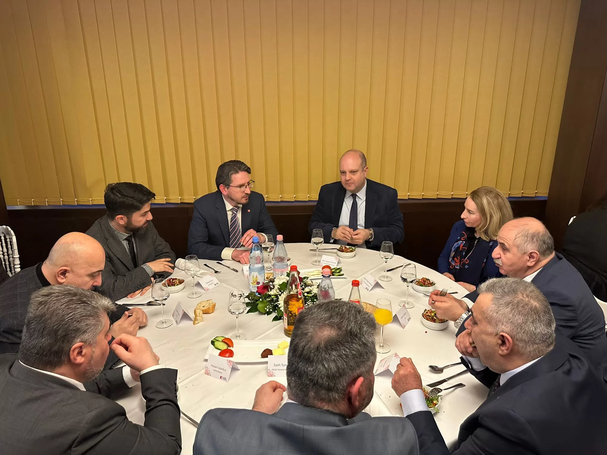 Berlin Başkonsolosu Yücekök: Gösterdiğiniz dayanışmayla gurur duyuyoruz