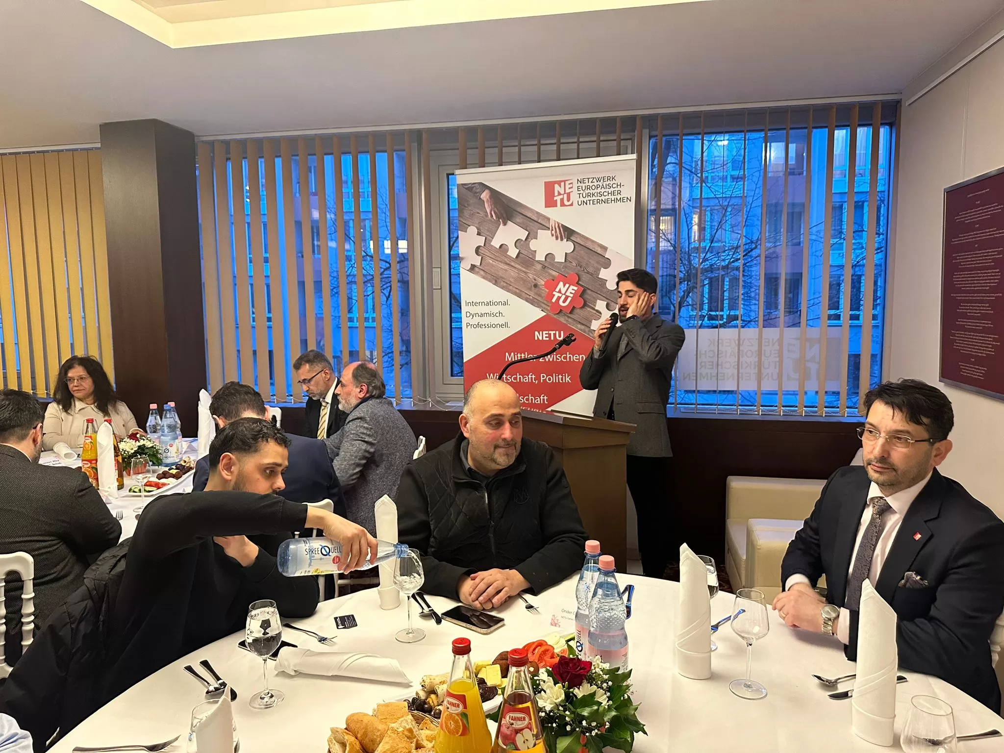 Berlin Başkonsolosu Yücekök: Gösterdiğiniz dayanışmayla gurur duyuyoruz