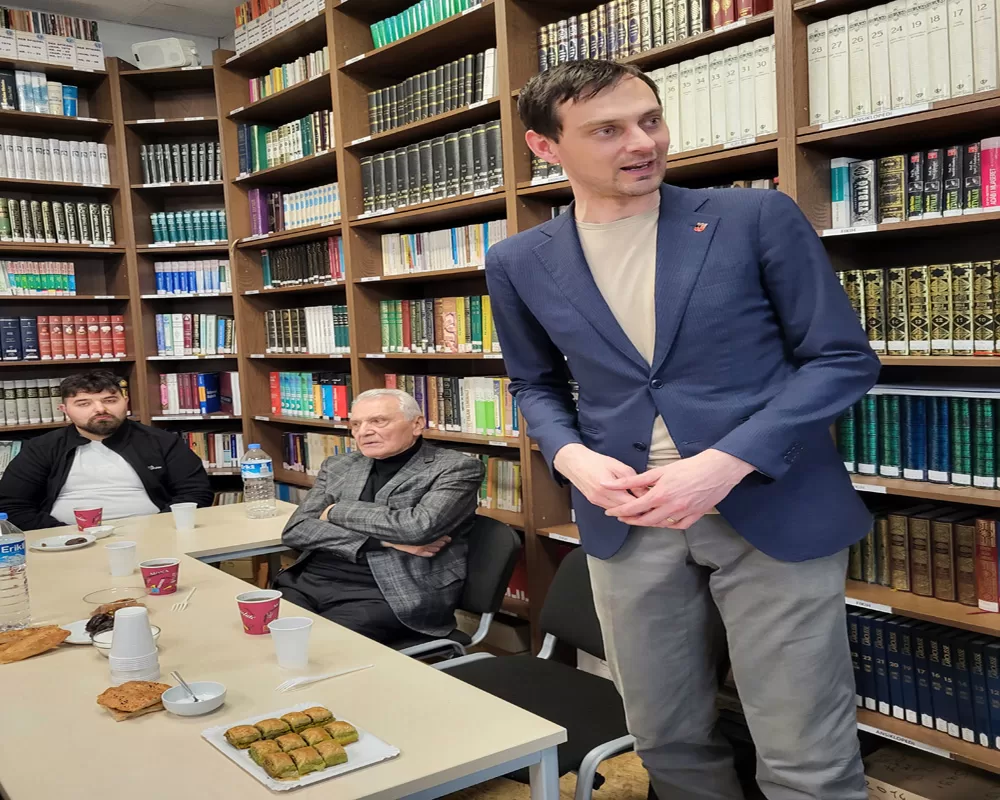 Neukölln Belediye Başkanı ile Türk Eğitim Derneği'nde İftar
