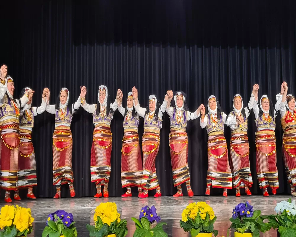 Nürnberg’de 10 ülkenin dansçıları büyüledi