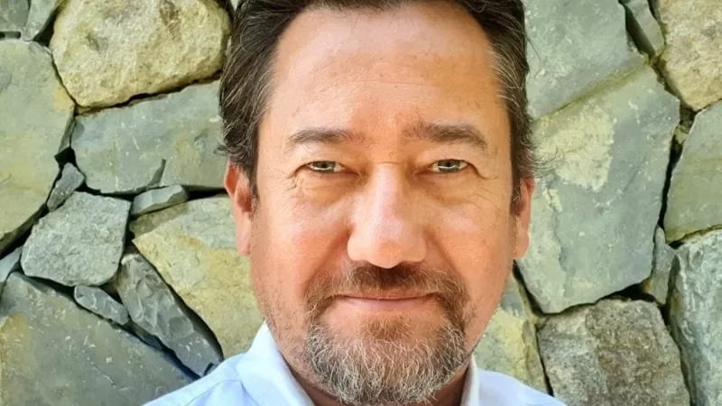 Bir Gazeteci Daha Gözaltında: Serdar Akinan İstanbul’a Getirildi