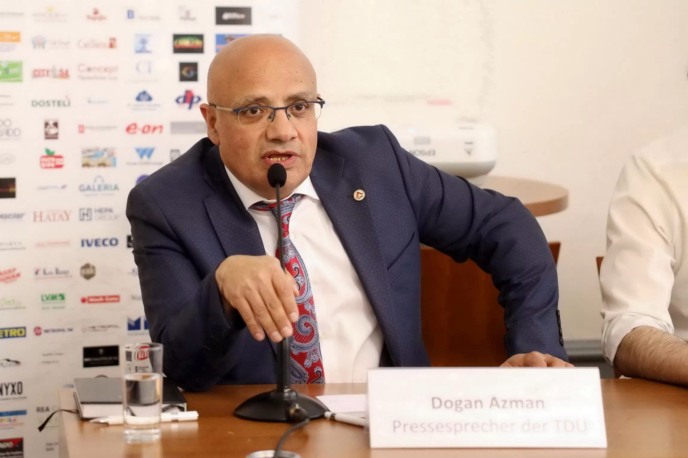 Hakan Demir: Nitelikli İşgücü Göç Yasası Kolaylaştırıldı