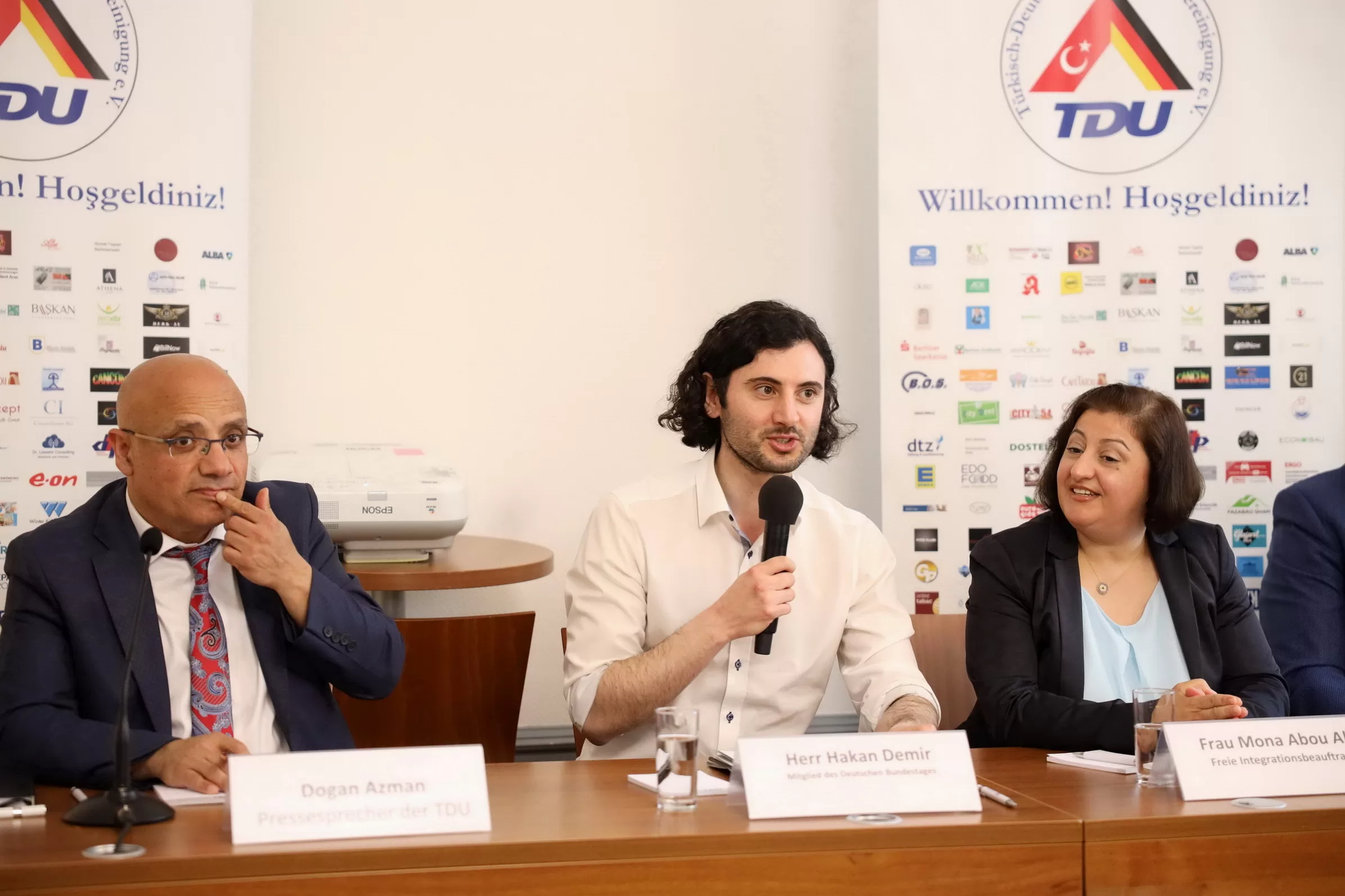 Hakan Demir: Nitelikli İşgücü Göç Yasası Kolaylaştırıldı