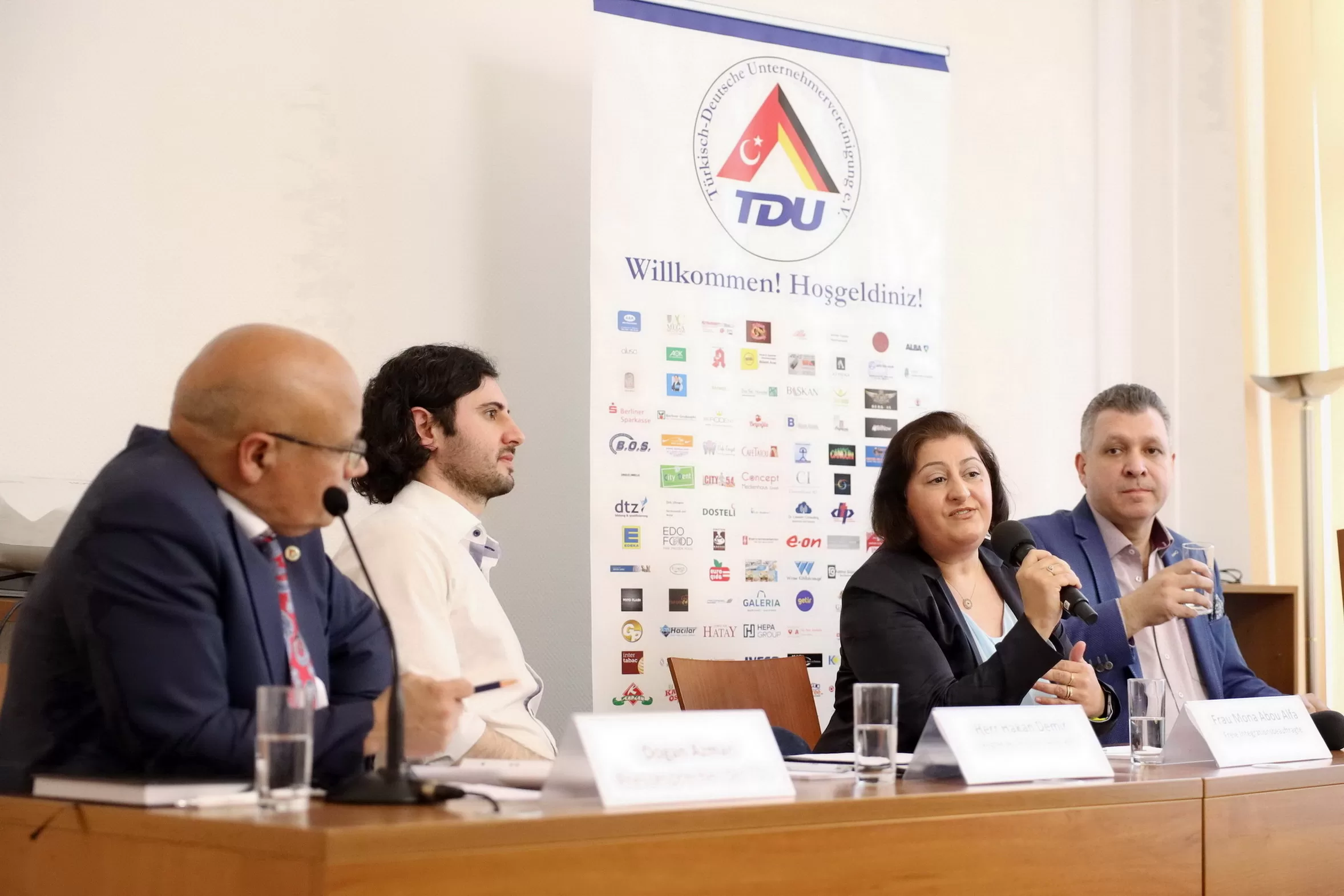 Hakan Demir: Nitelikli İşgücü Göç Yasası Kolaylaştırıldı