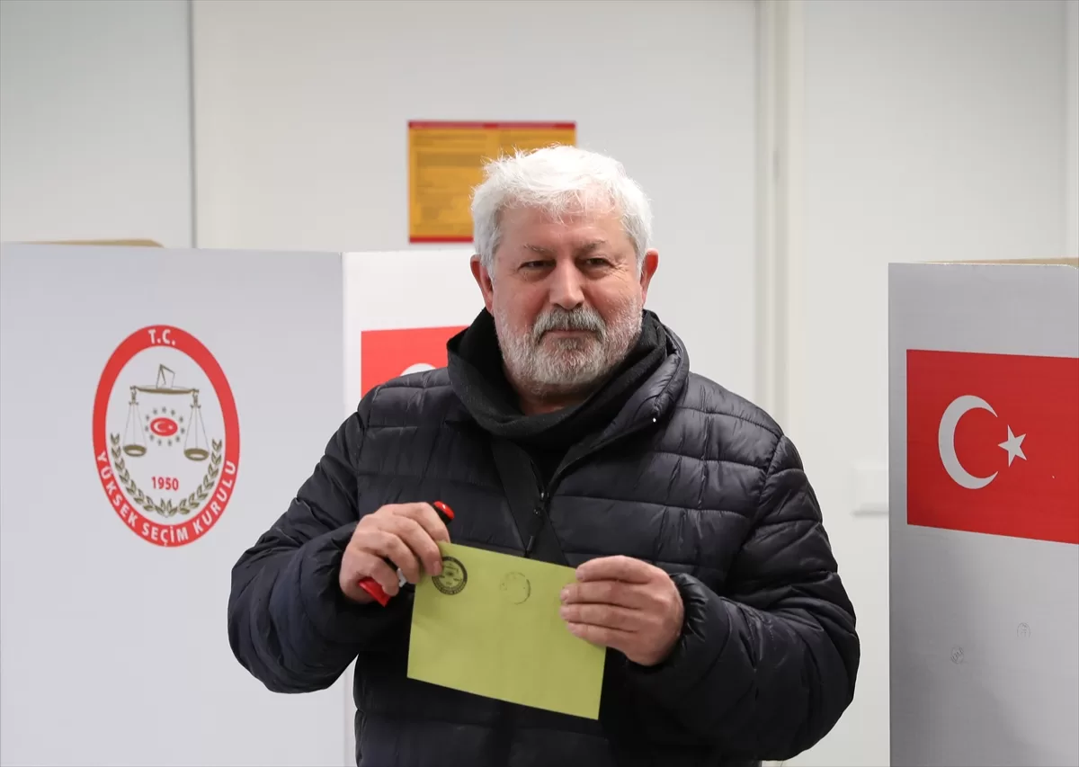 Cumhurbaşkanlığı Seçimi 2. turu için Almanya'da oy verme işlemi başladı