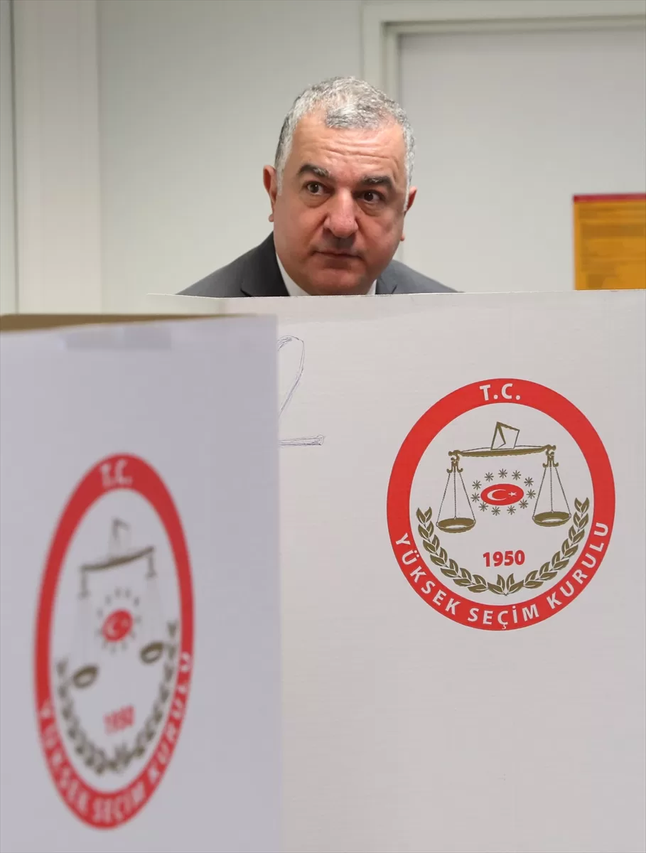 Cumhurbaşkanlığı Seçimi 2. turu için Almanya'da oy verme işlemi başladı