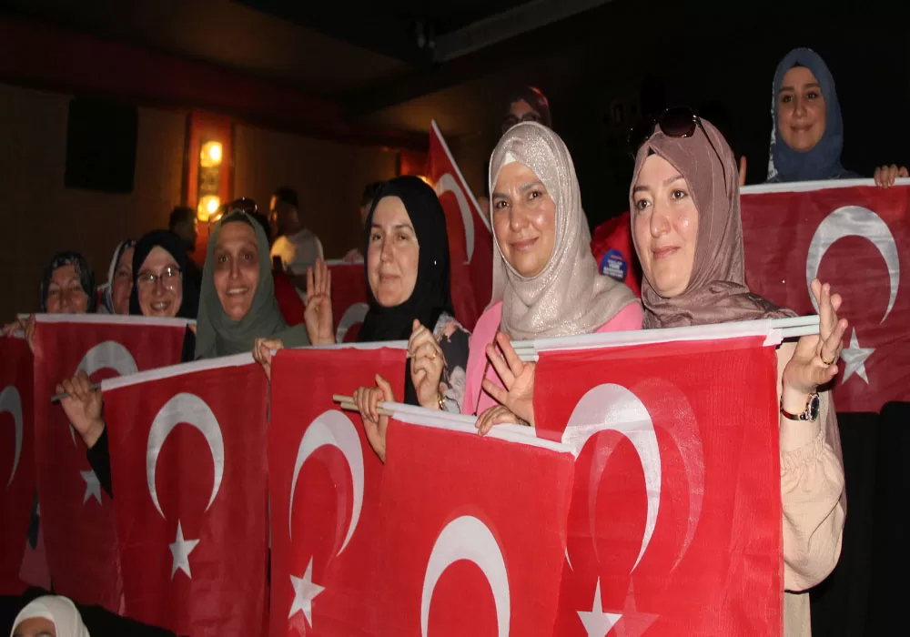 Seçim sevinci Nürnberg’e de yansıdı