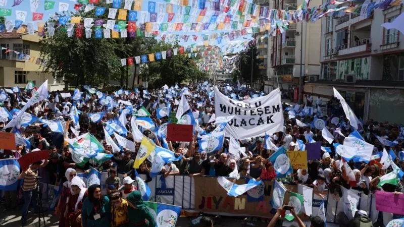 HDP ikinci tur için sahaya iniyor