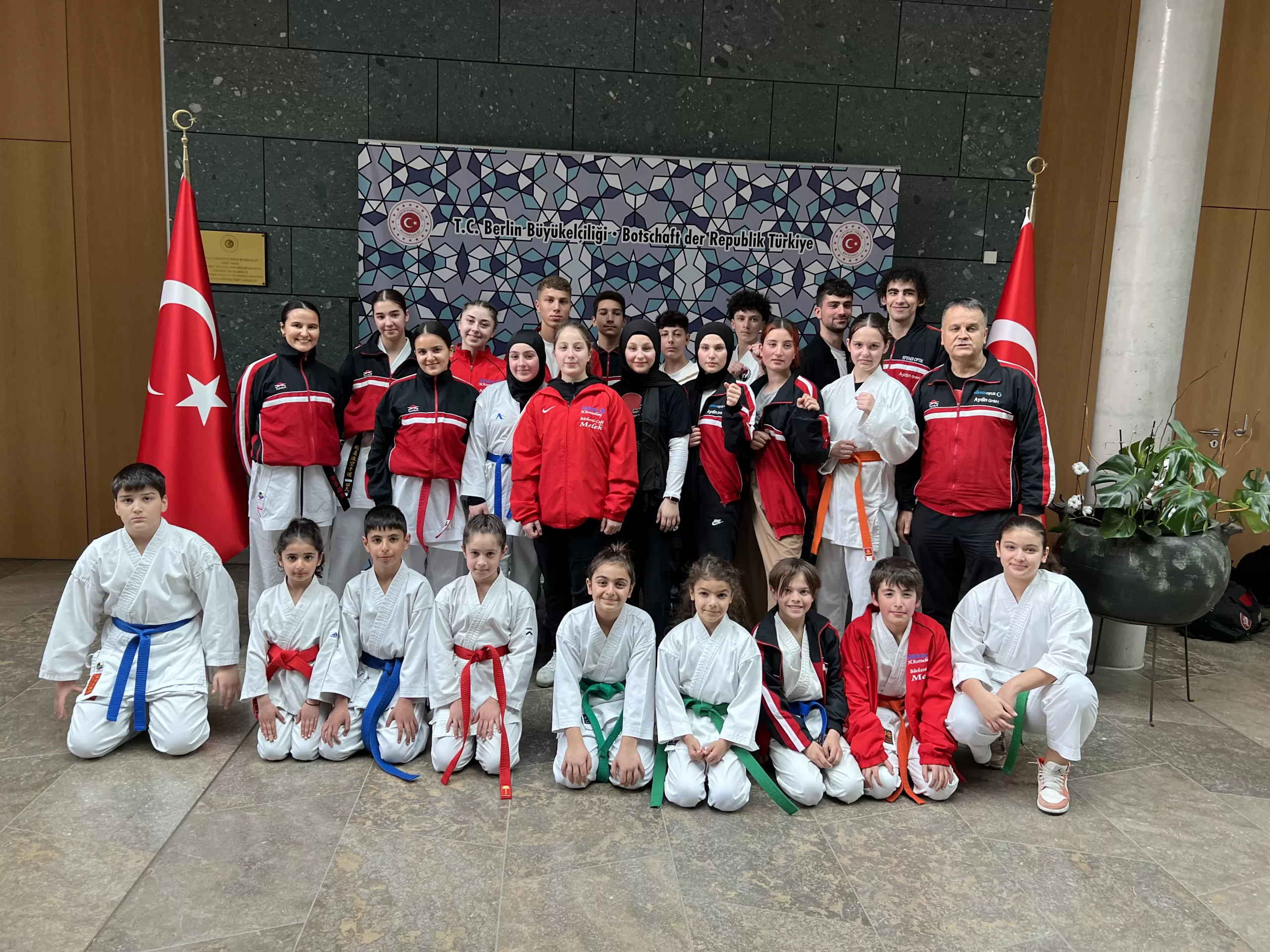 Berlin'de 19 Mayıs Atatürk'ü Anma, Gençlik ve Spor Bayramı coşkuyla kutlandı