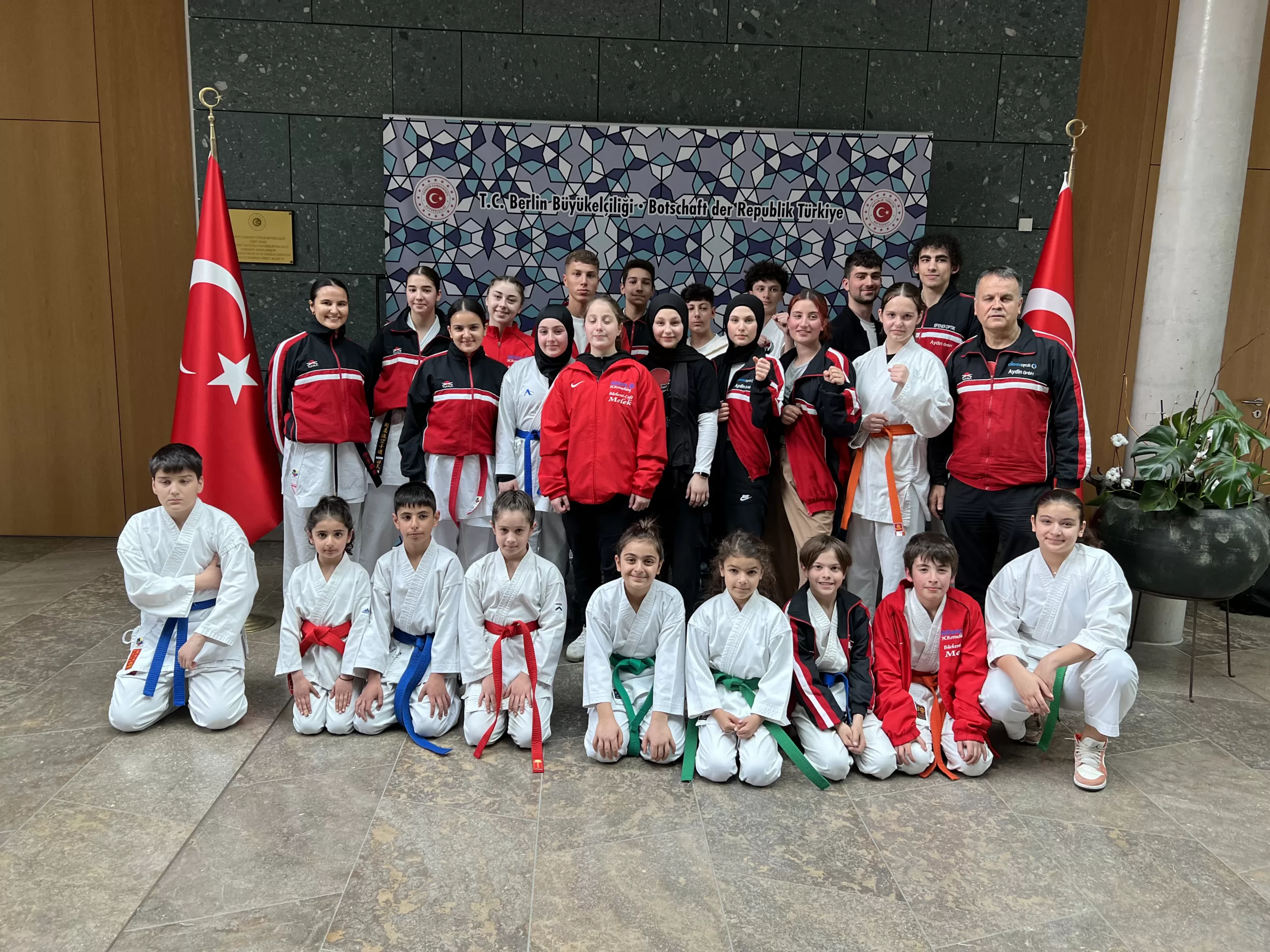 Berlin'de 19 Mayıs Atatürk'ü Anma, Gençlik ve Spor Bayramı coşkuyla kutlandı