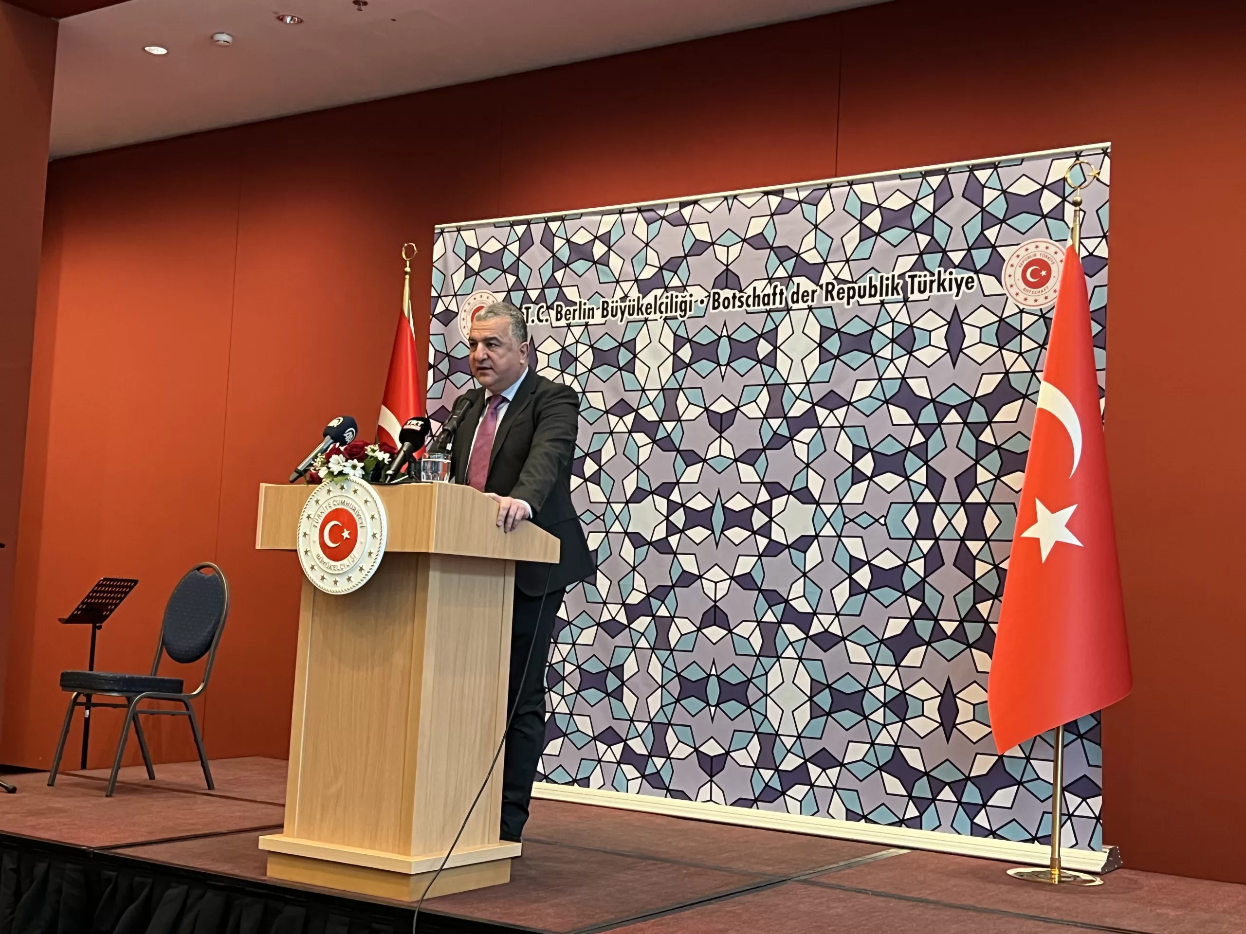 Berlin'de 19 Mayıs Atatürk'ü Anma, Gençlik ve Spor Bayramı coşkuyla kutlandı