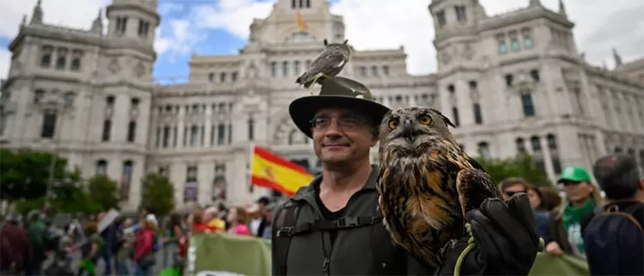 Köylüler, kırsal yaşamın ve ekonominin korunması için Madrid'e yürüdü