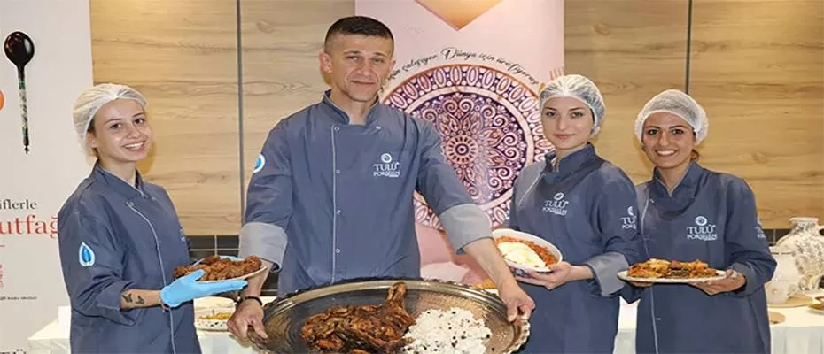 Kütahya'nın yöresel lezzetlerini öğrenen öğrenciler kentin gastronomi turizmine katkı sunacak