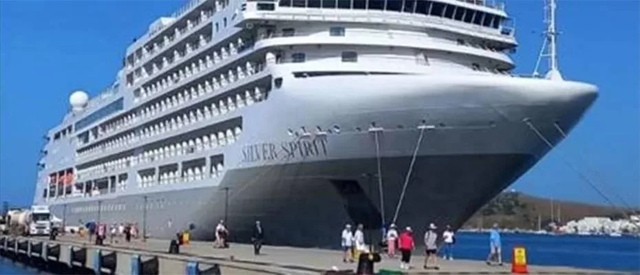 Lüks yolcu gemisi Silver Spirit ile Bodrum'a 564 turist geldi