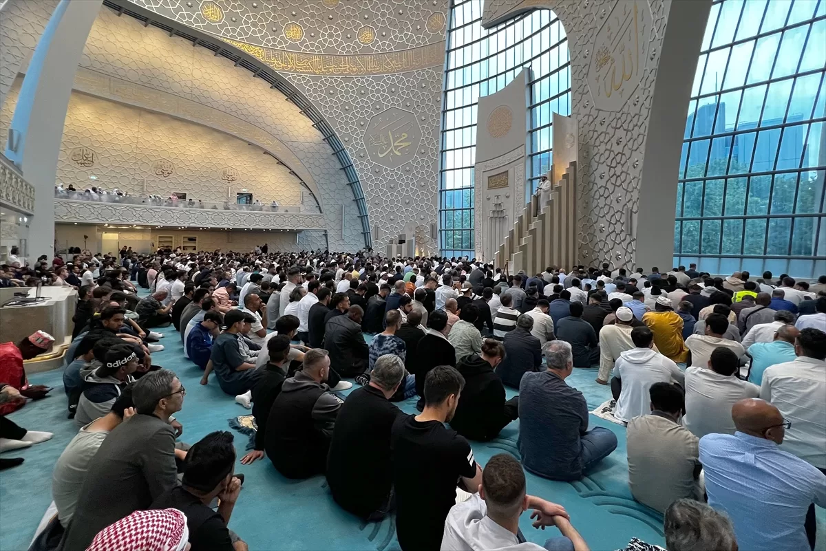 Almanya'da Kurban Bayramı namazı kılındı