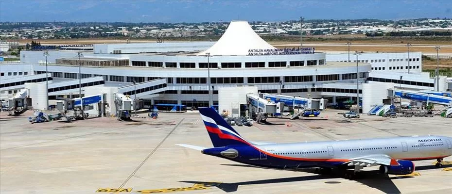 Antalya Havalimanı'nda yılın 6 ayındaki en yüksek uçuş rakamına ulaşıldı
