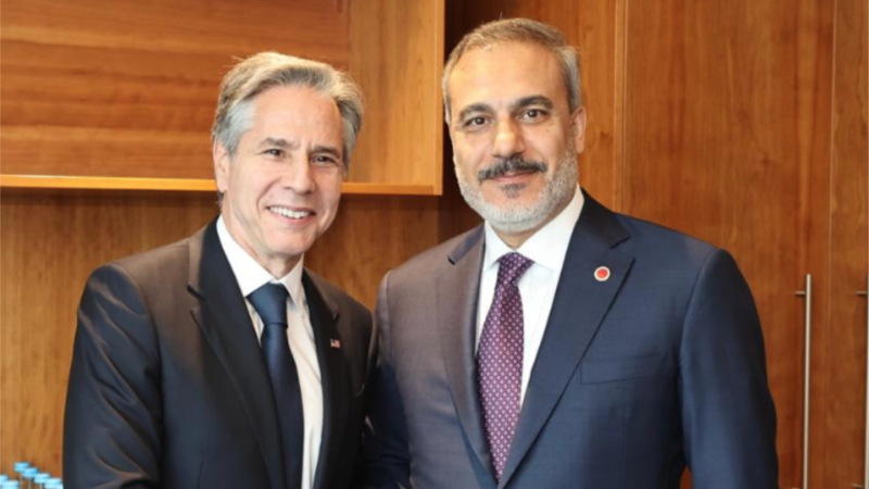 Blinken ve Fidan Londra’da İsveç’in NATO üyeliğini görüştü