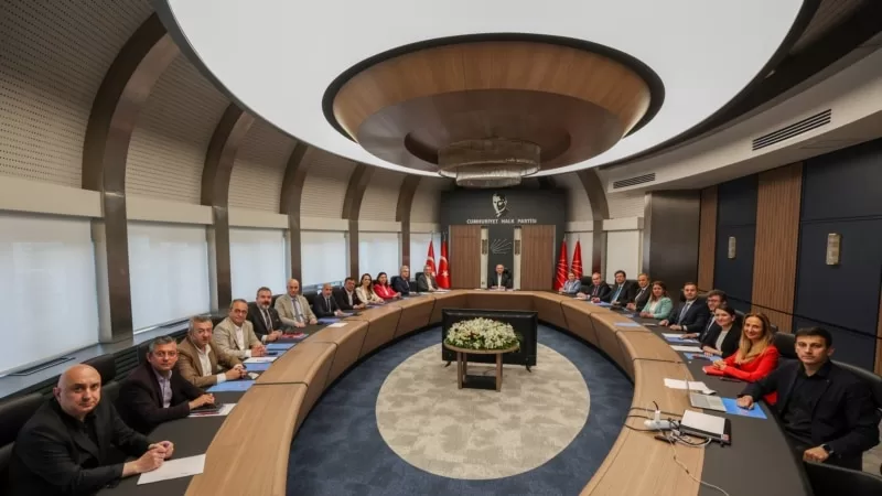 CHP’de “Atama” Gölgesindeki Yapılanma
