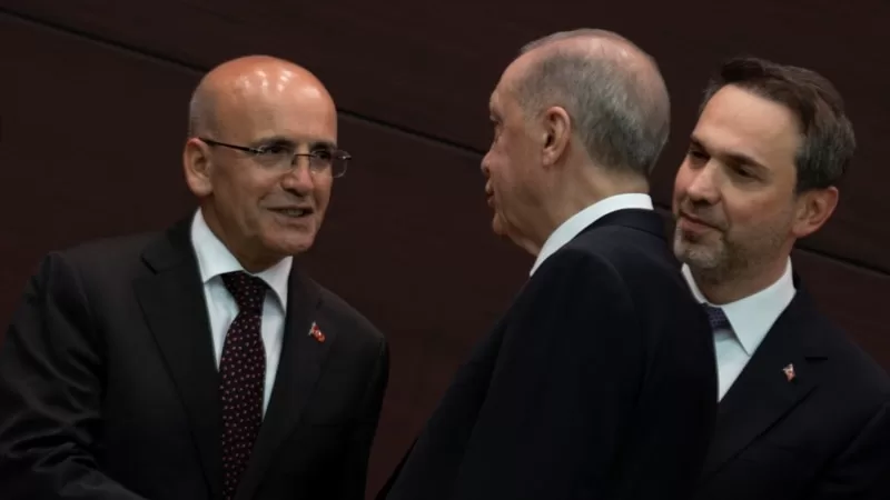 “Düşük Faizde Israr Krizi Derinleştirir Faiz Arttırmak Zaruri”