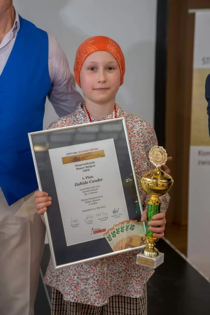 Düsseldorf’ta okuma festivali galası