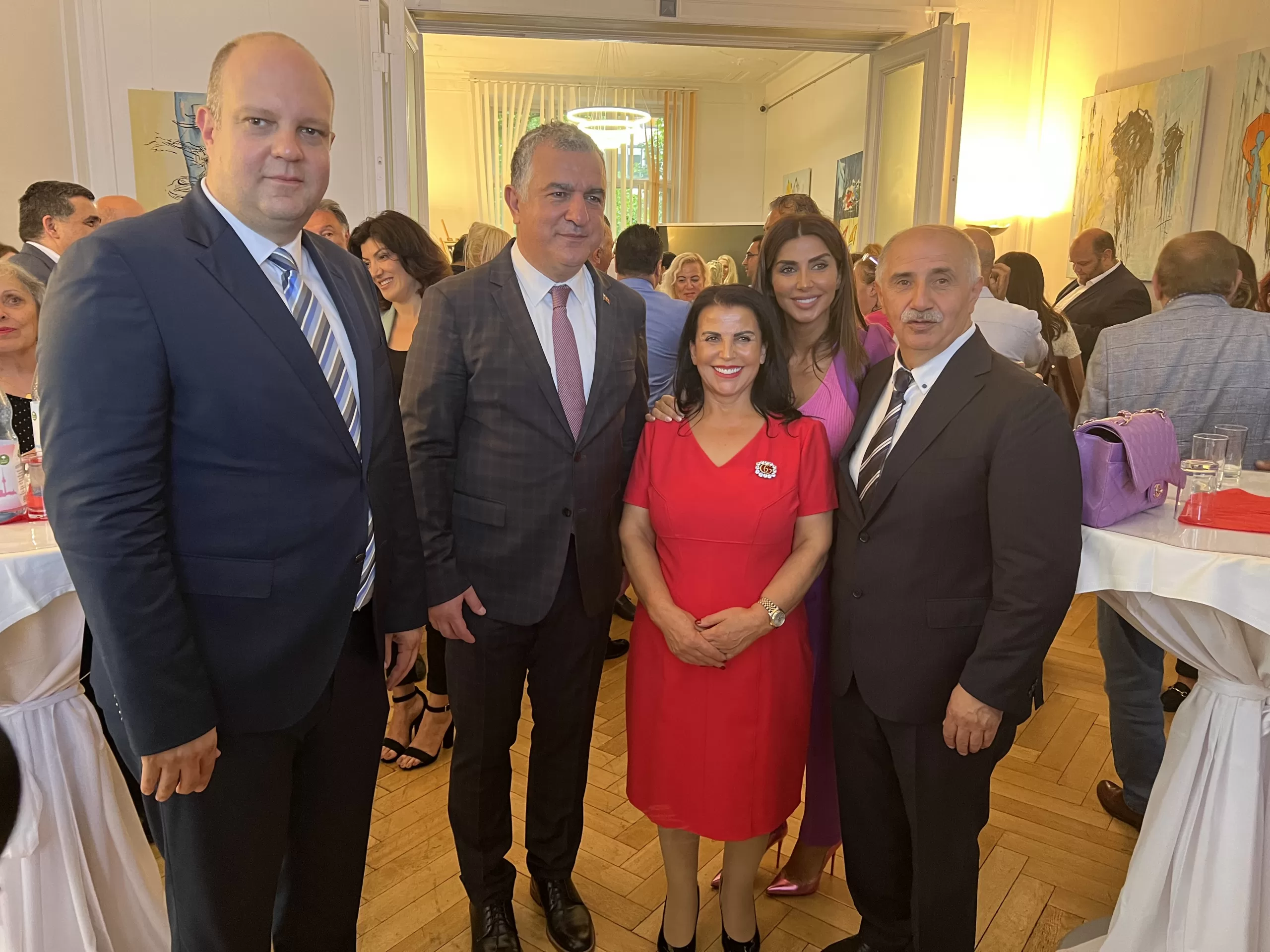 “Bayramlar küskünleri barıştırır”