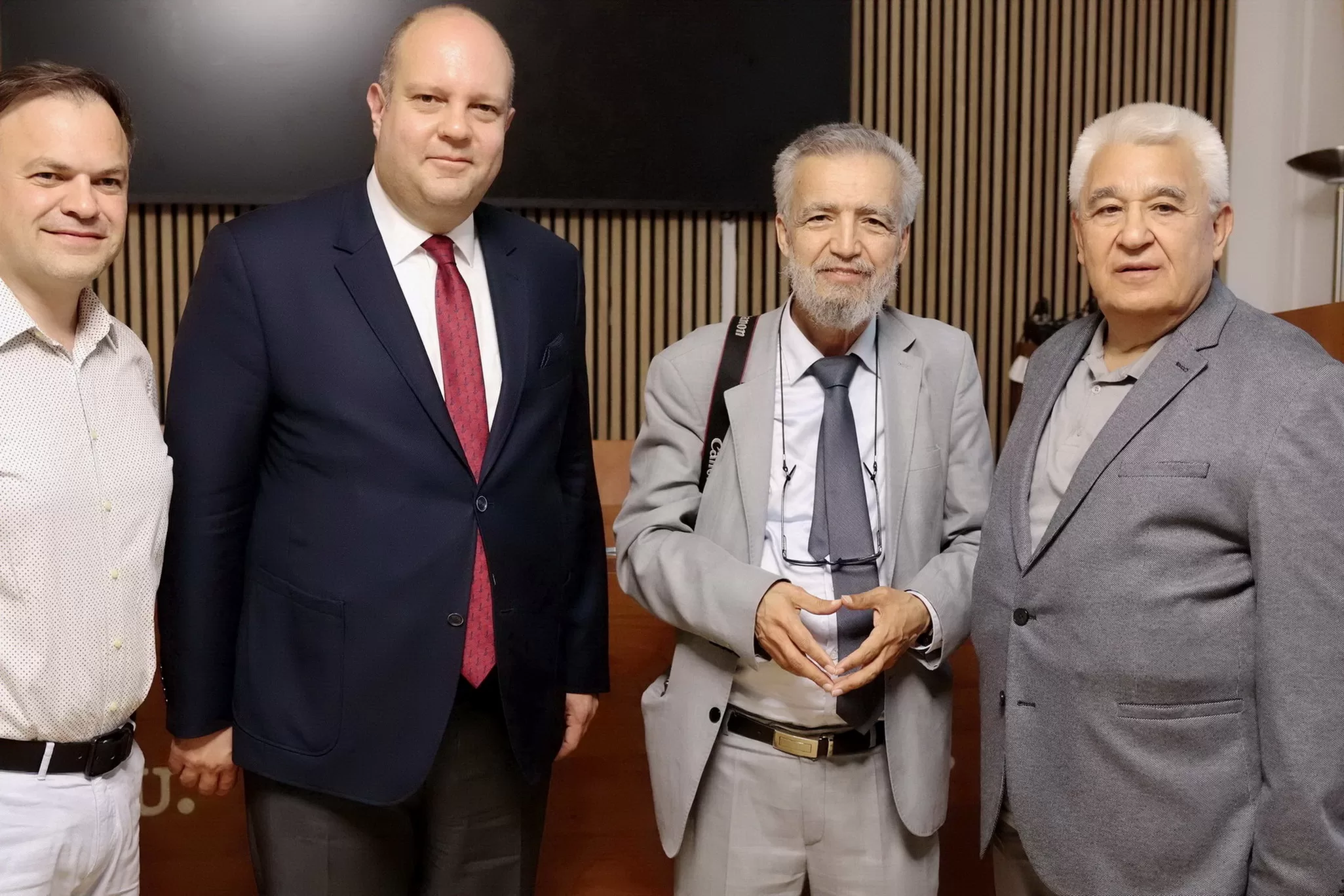 Başkonsolos Yücekök: Berlin`de güçlü bir Türk toplumu var