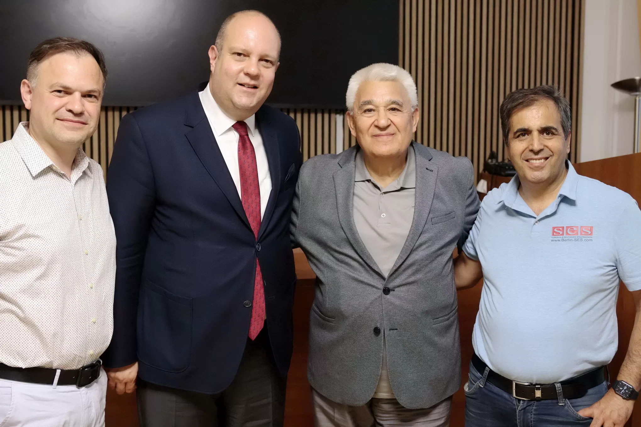 Başkonsolos Yücekök: Berlin`de güçlü bir Türk toplumu var