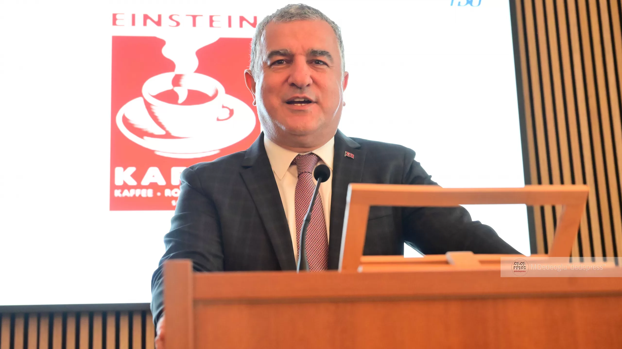 “Bayramlar küskünleri barıştırır”