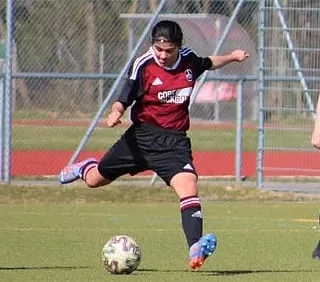 Futbolcu Türk kızı Sine "büyük" oynuyor