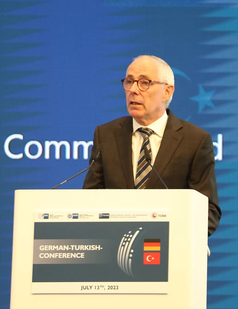Alman iş dünyasına çağrı: "Tedariklerinizi deprem bölgesinden sağlayın"