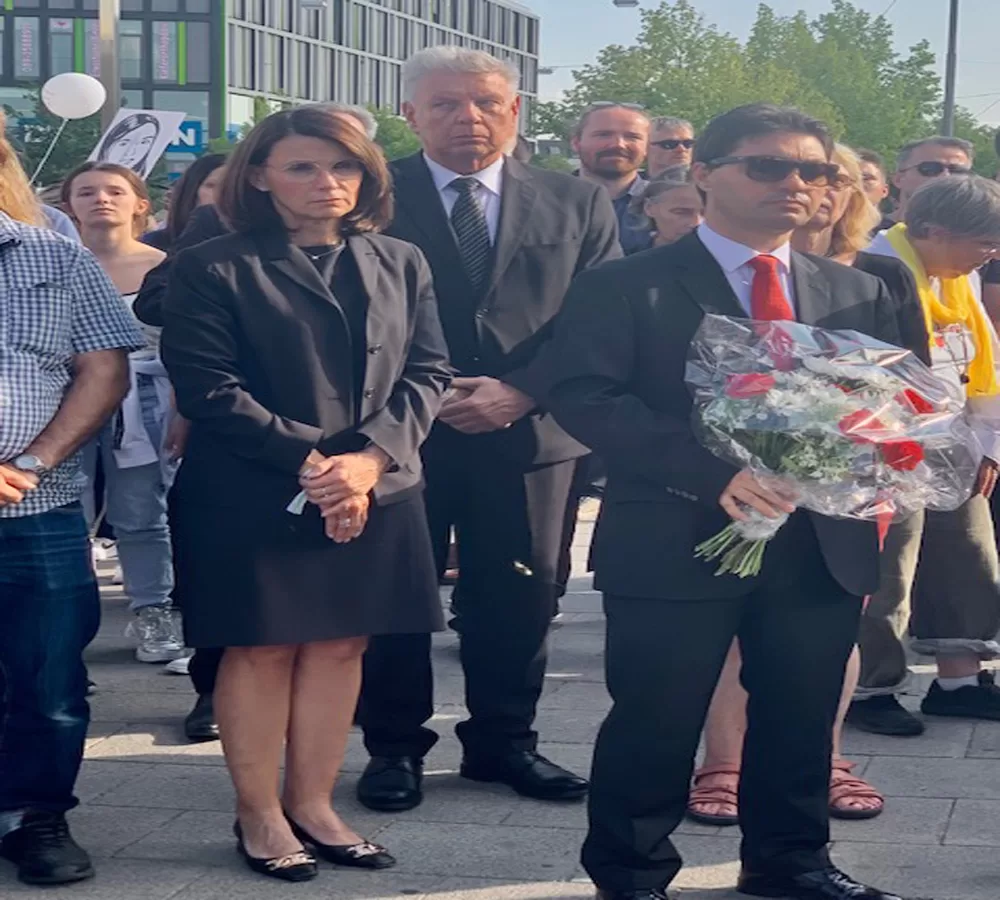 Münih’te OEZ terör kurbanları anıldı