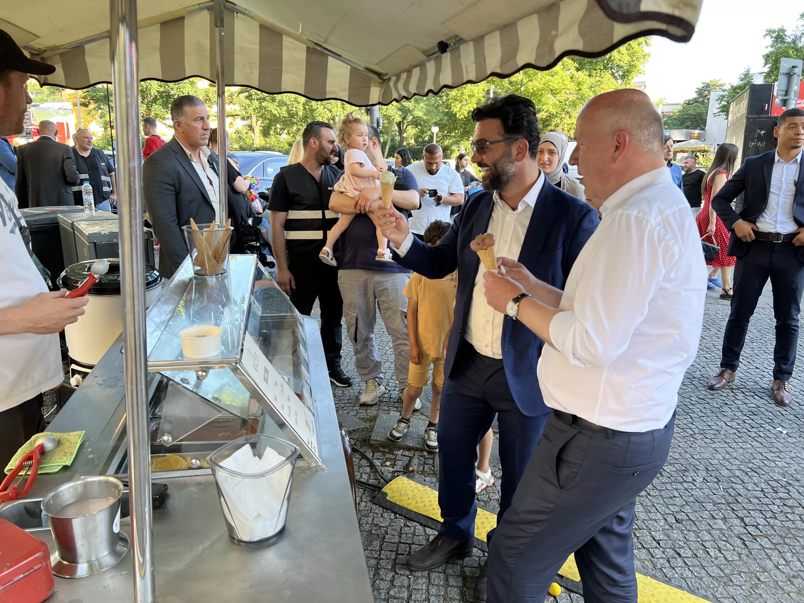 İşinsanı Kutbettin Eroğlu`na tebrik ve takdir yağdı