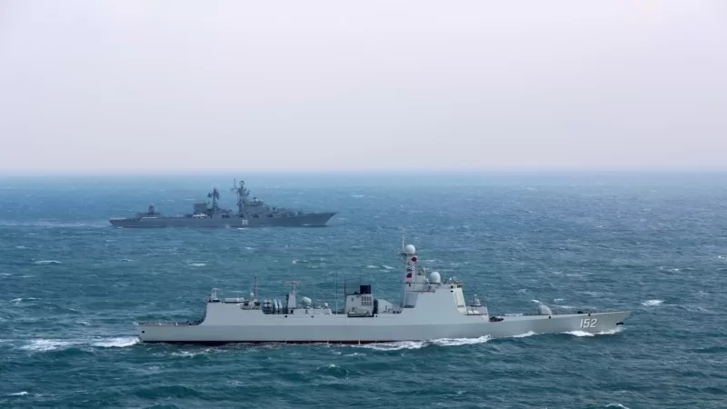 Japonya açıklarında Tayvan yakınlarında Rus savaş gemileri görülüyor