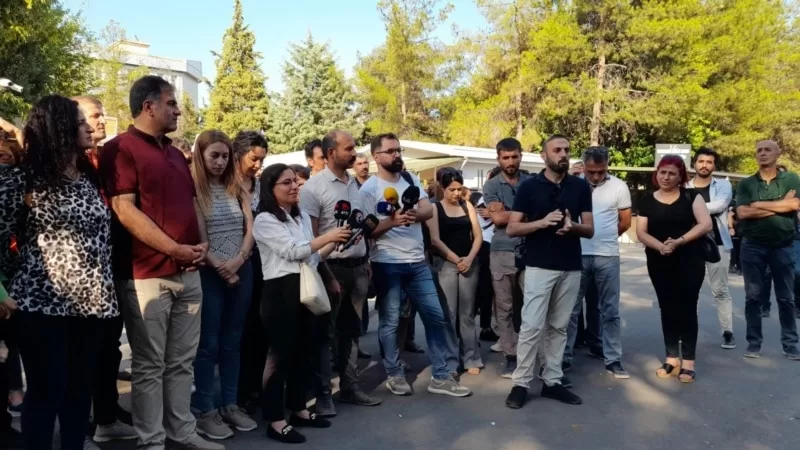 Kürt gazeteciler 13 ay sonra tahliye edildi