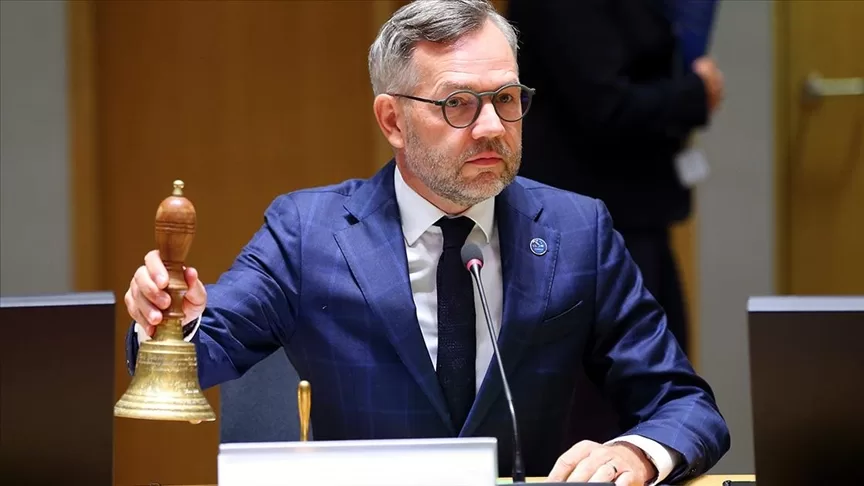 Roth, Fransa'nın istikrarını tehlikede görüyor