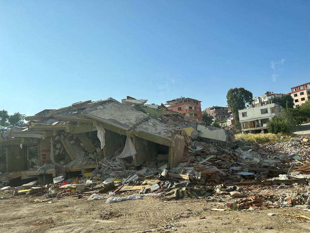 Almanya’daki öğretmenlerden deprem bölgesine okul desteği