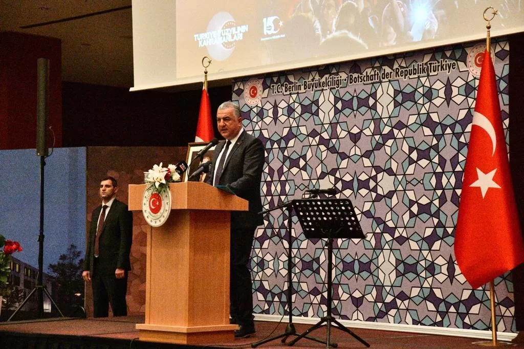 Berlin`de 15 Temmuz şehitleri törenlerle anıldı