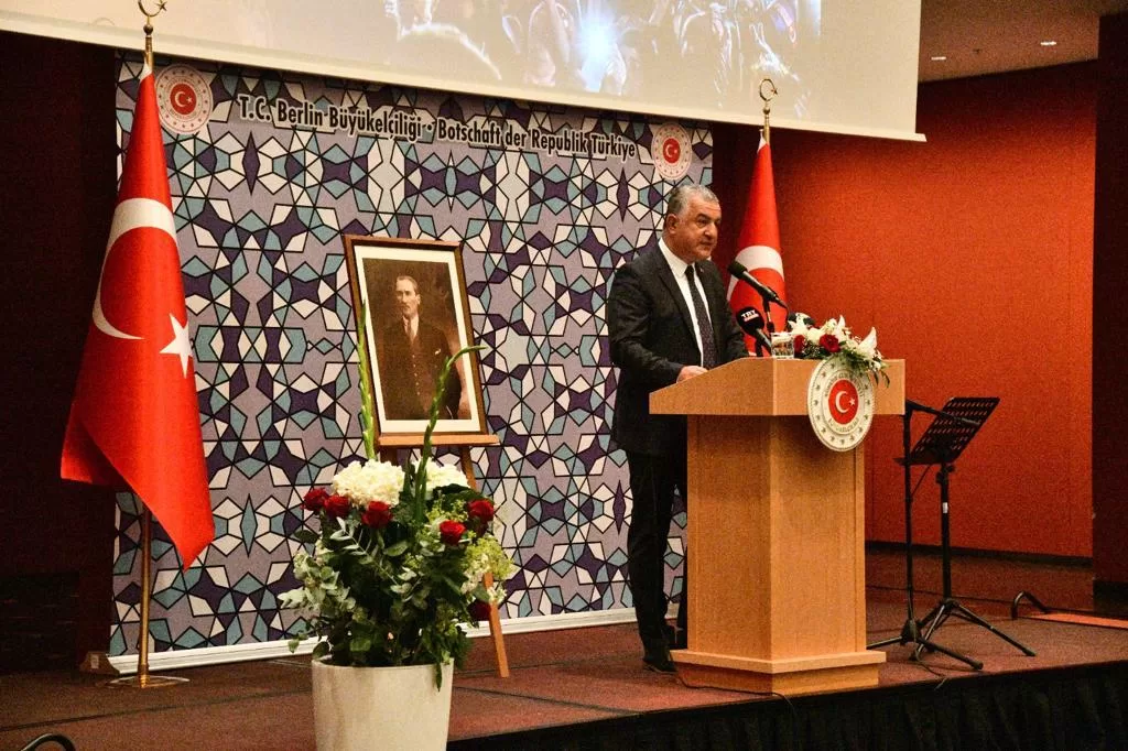 Berlin`de 15 Temmuz şehitleri törenlerle anıldı