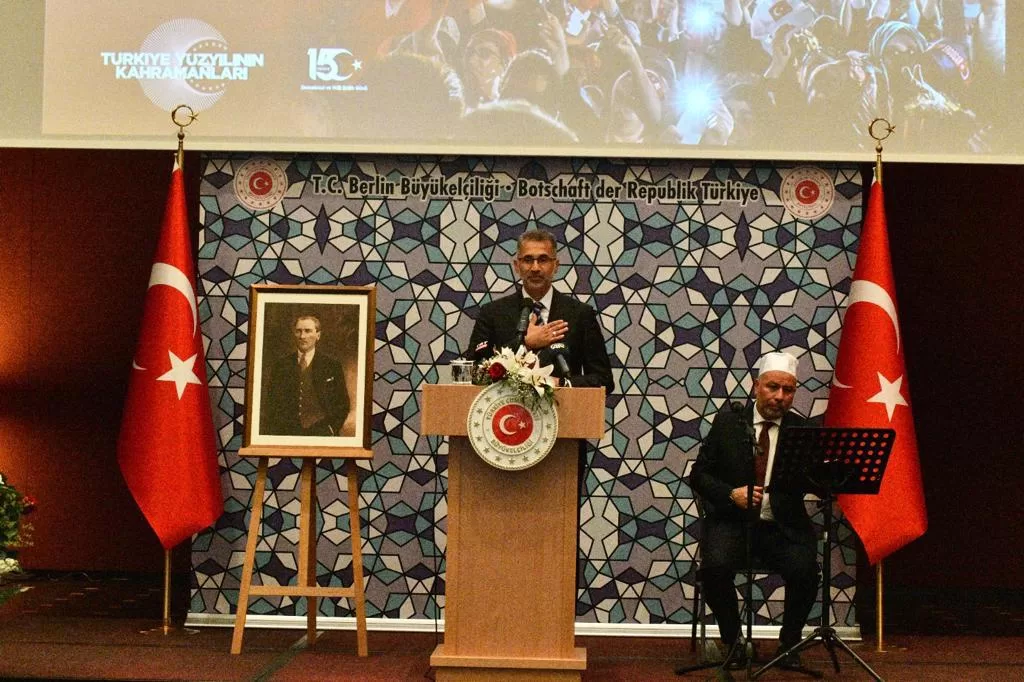Berlin`de 15 Temmuz şehitleri törenlerle anıldı