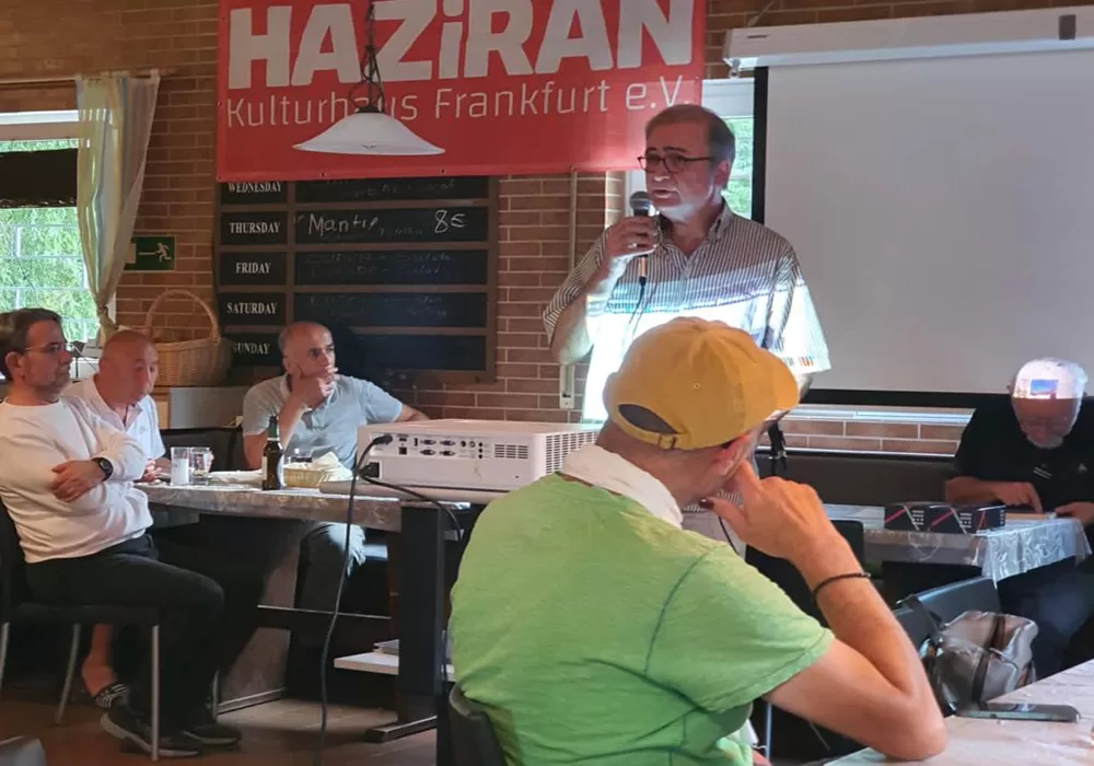 Frankfurt Felsefe Kulübünde “fotoğraf” tartışıldı