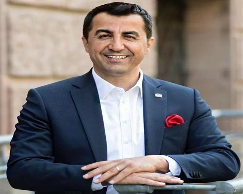 “Türkler artık çifte vatandaş olabilecekler”