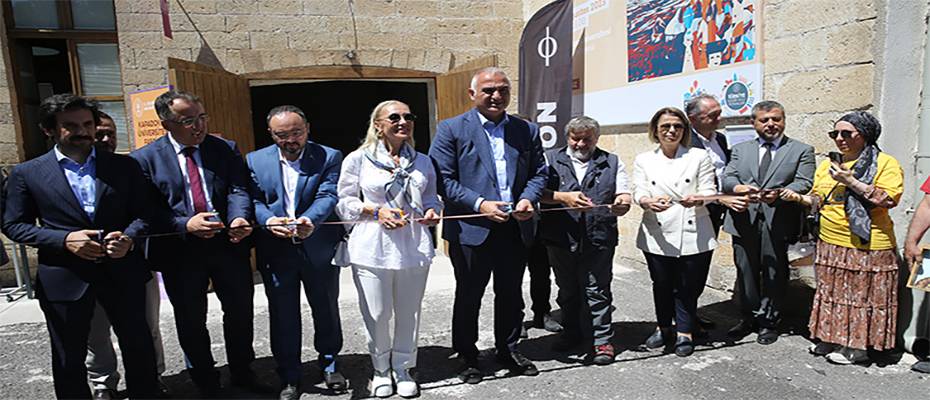 Bakan Ersoy, Türkiye Kültür Yolu Festivali'nin Nevşehir'deki etkinlik alanlarını inceledi