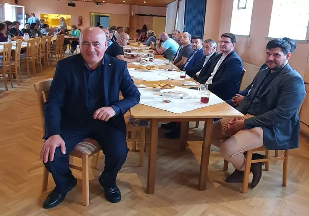 Aşure günü, birlik, beraberlik ve güzellik demektir!