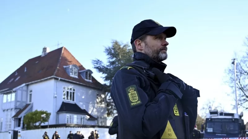 Danimarka'da muhalif partilerden Kuran yakma eylemlerini önleme çabalarına itiraz