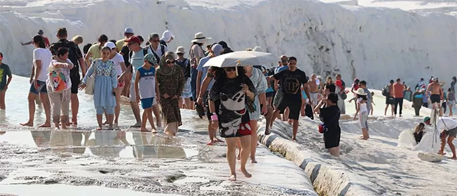 Pamukkale, seyahat yasaklarının kalktığı Çin'den ziyaretçi bekliyor