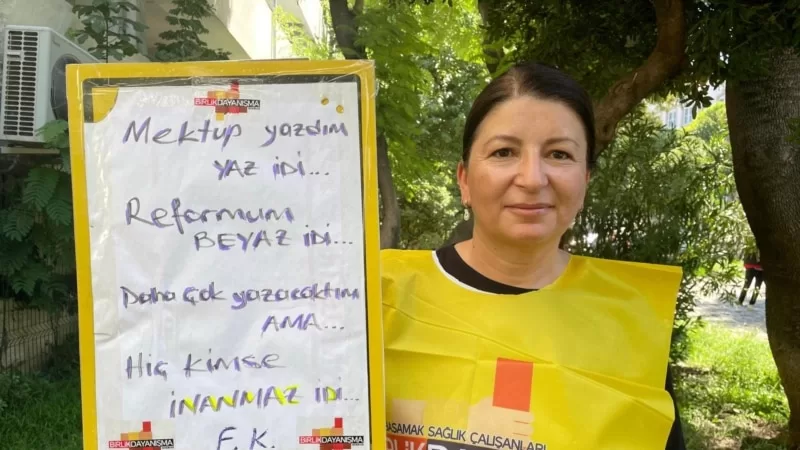 Sağlık çalışanları Türkiye genelinde iki günlüğüne iş bıraktı